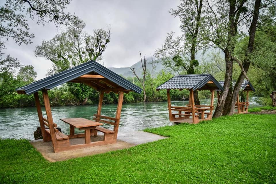 Bungalovi Kljuc Экстерьер фото